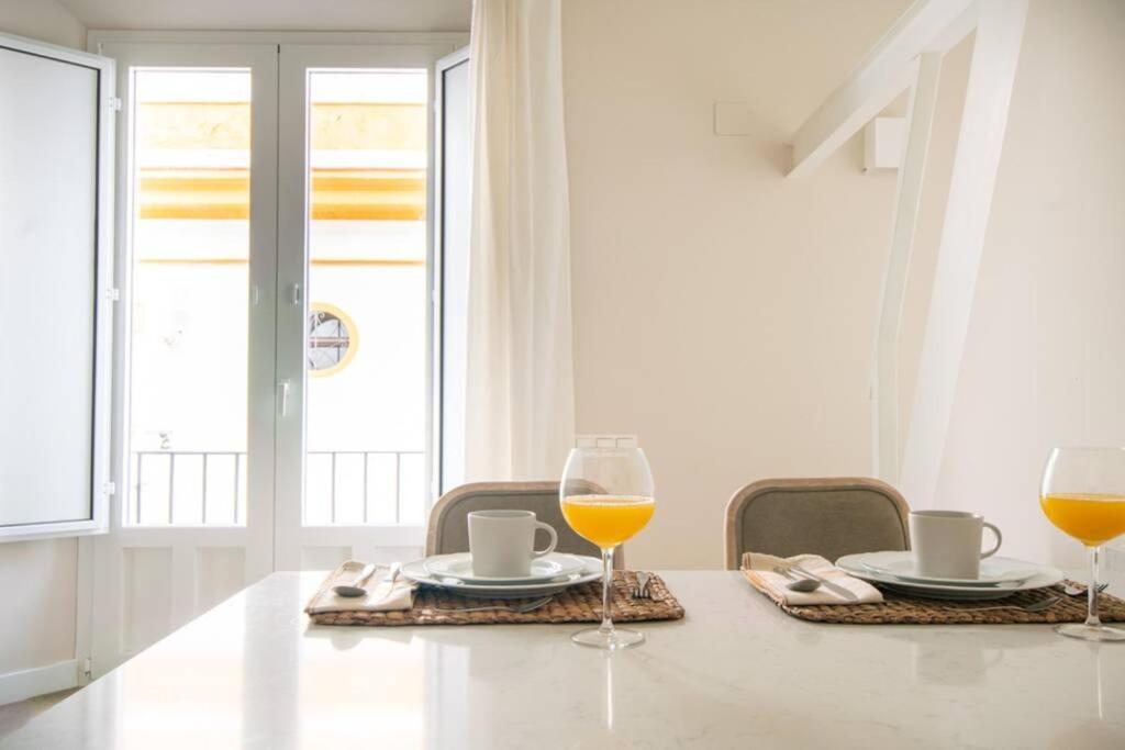 G12 Trendy And Comfy Bright Loft Meters From Bullring And Trianas Bridge, Galera Street Apartment Seville Exterior photo
